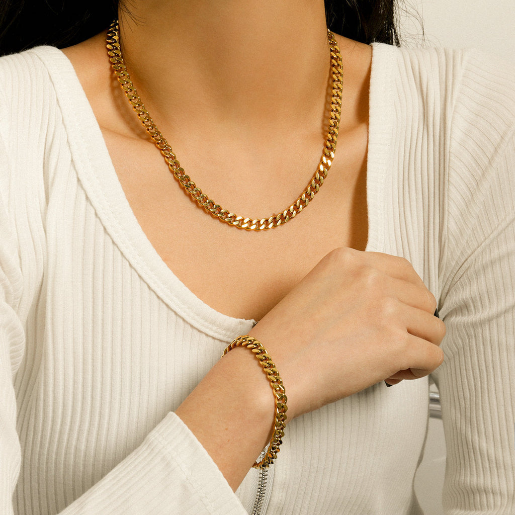 Amy Necklace