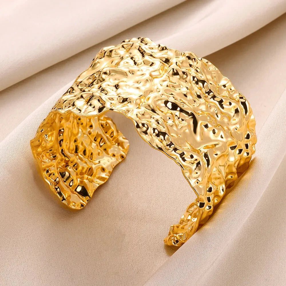 The Janet Cuff