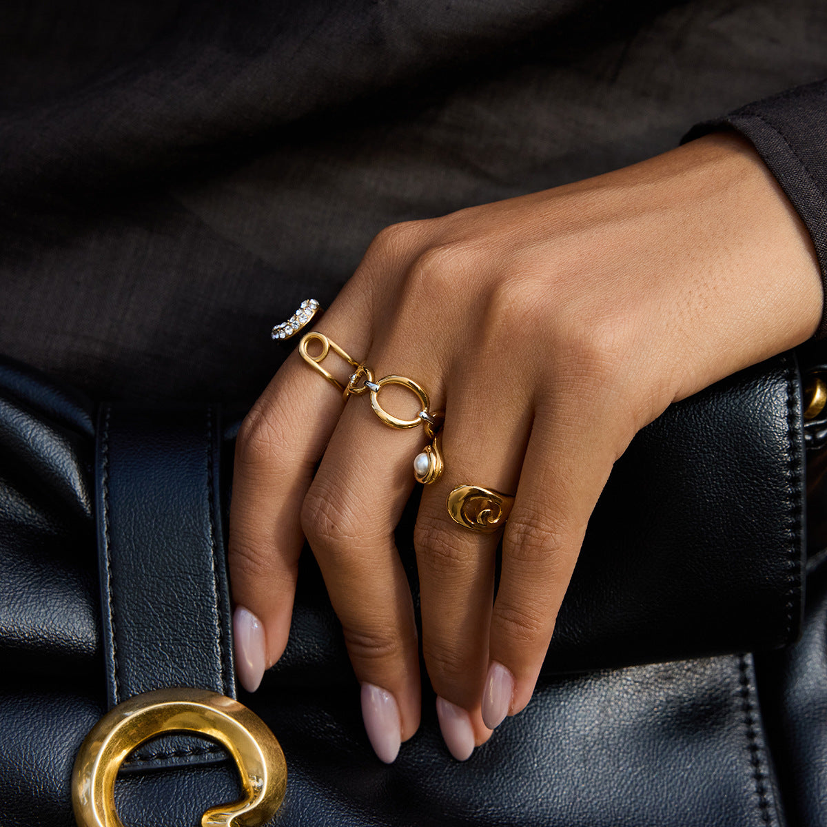 Anya Ring